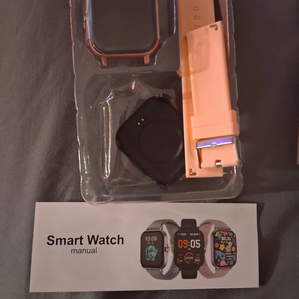 DOVIICO Pink Silicone Smartwatch with Gold Case - Picture 3 of 3
